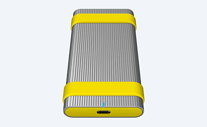 SSD de Sony plateado y amarillo