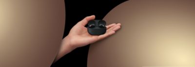 Gli auricolari WF-1000XM5 di Sony