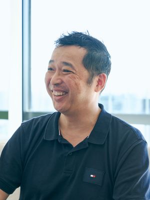 M. Hatanaka souriant