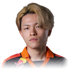 Portraitfoto des Fnatic-Spielers YukaF