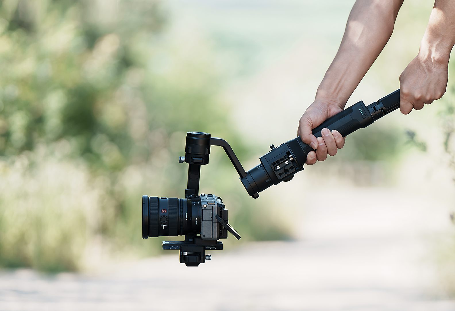 SEL1635GM2 | Lenses | Sony Africa SEL1635GM2 | Lenses | Sony Africa