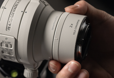 SEL70200G2 | Obiective | Sony România