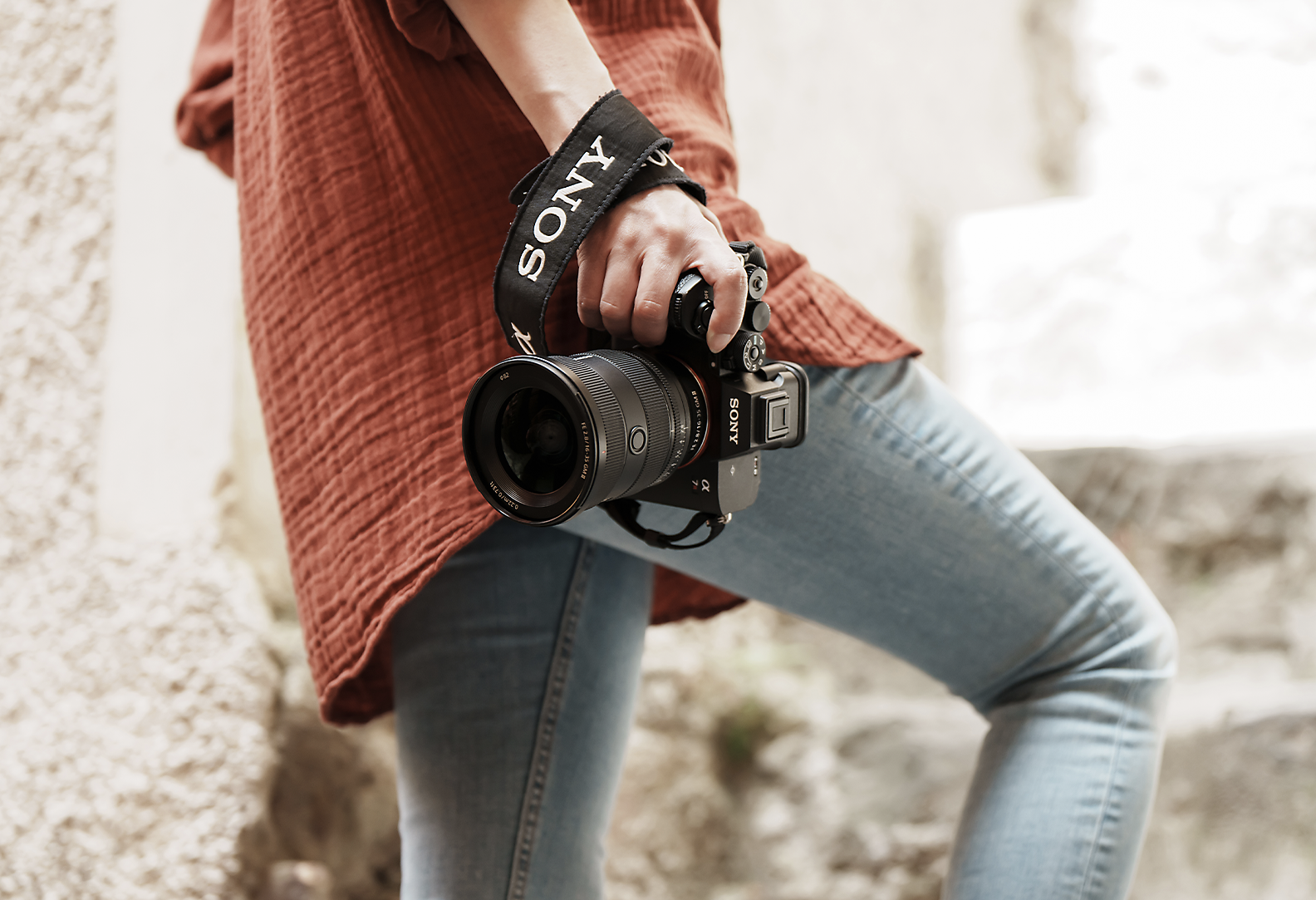 SEL1635GM2 | Lenses | Sony Asia Pacific SEL1635GM2 | Lenses | Sony Asia Pacific
