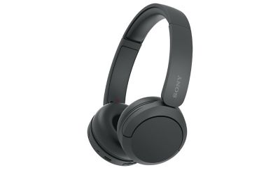 Imagen de unos audífonos negros WH-CH520 de Sony sobre un fondo blanco